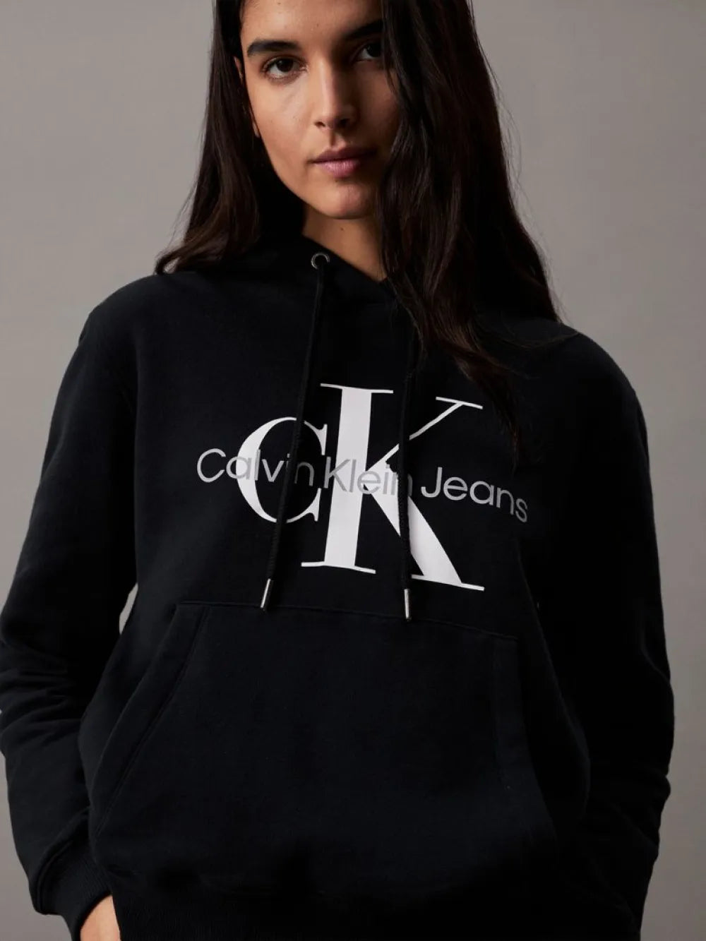 0753 Calvin Klein սպորտային երկարաթև բլուզ