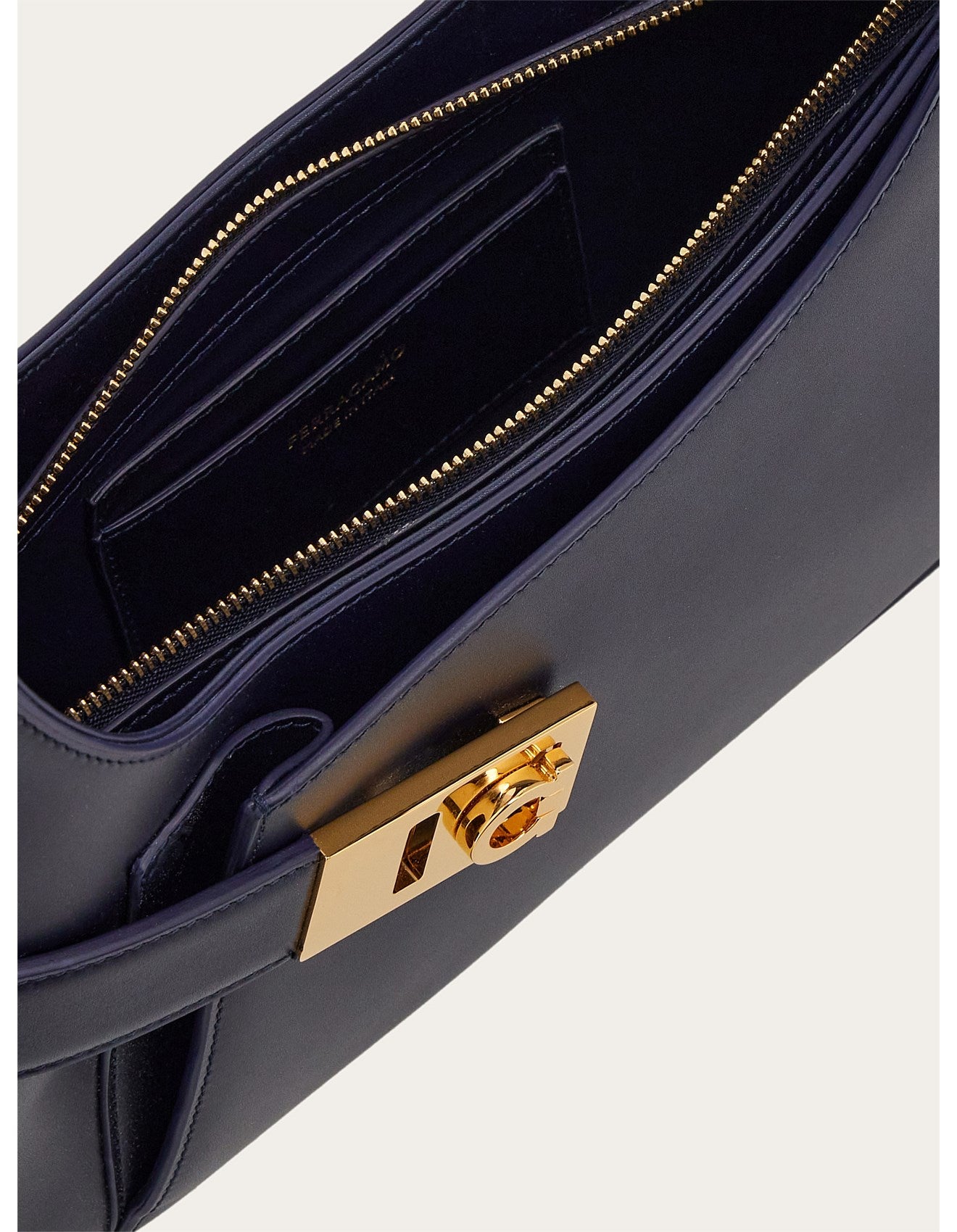0540 Salvadore Ferragamo պայուսակ