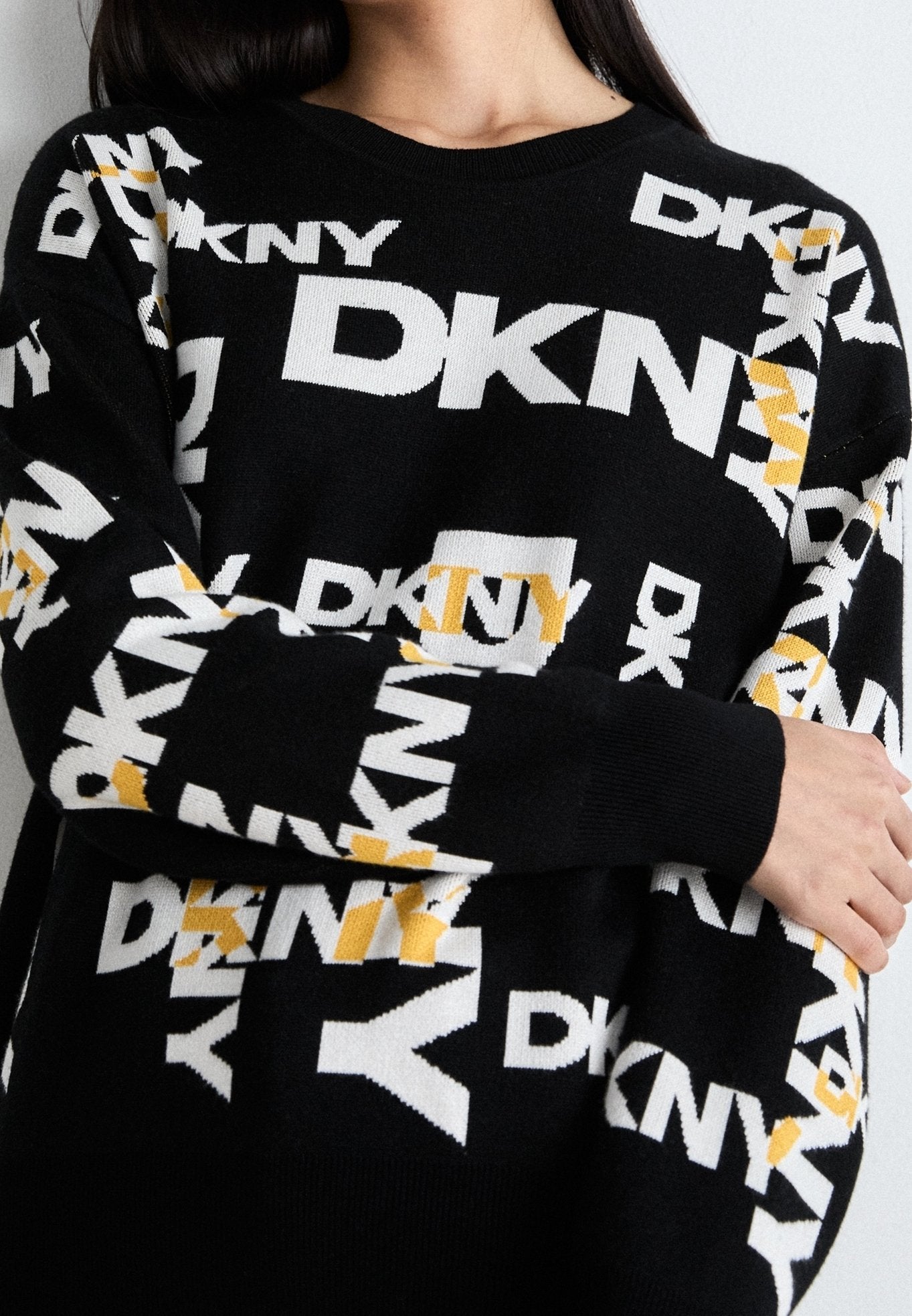 0511 Dkny երկարաթև բլուզ