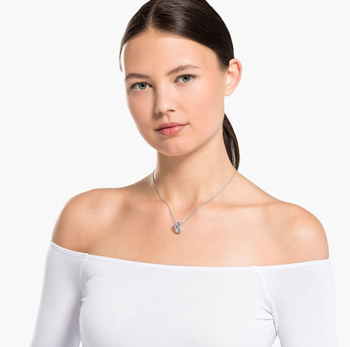 0032 Swarovski վզնոց