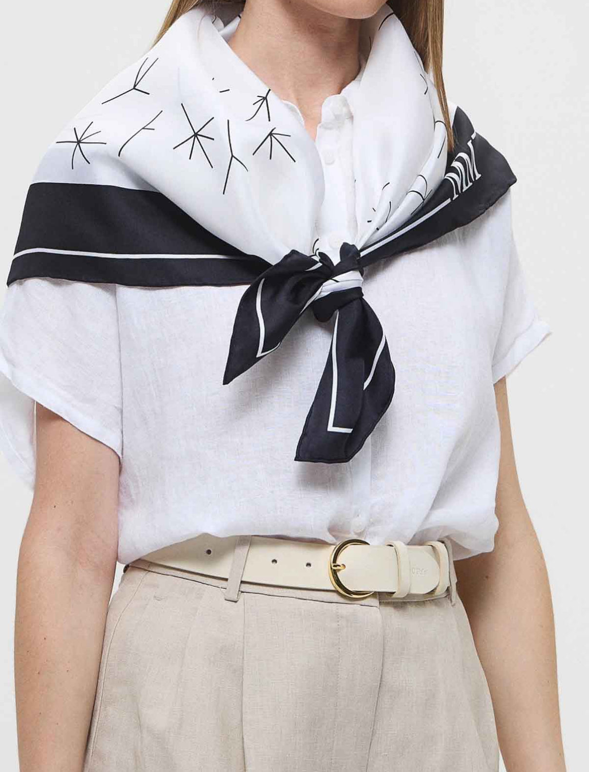 1282 MaxMara վզկապ